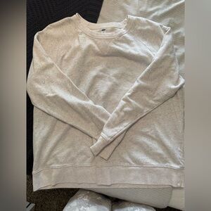 Old Navy women’s Light Cream Crewneck Sweater